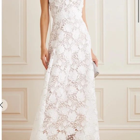 Oscar de la Renta Water Lily Guipure Lace Maxi Dress - threedaughtersproperties.com Oscar de la Renta Water Lily Guipure Lace Maxi Dress - threedaughtersproperties.com